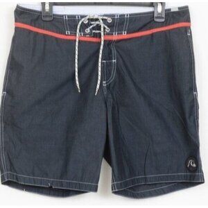 Quiksilver Mens 32 BoardShorts Surfing Trunks Swim Beach Summer Vacation Cruise